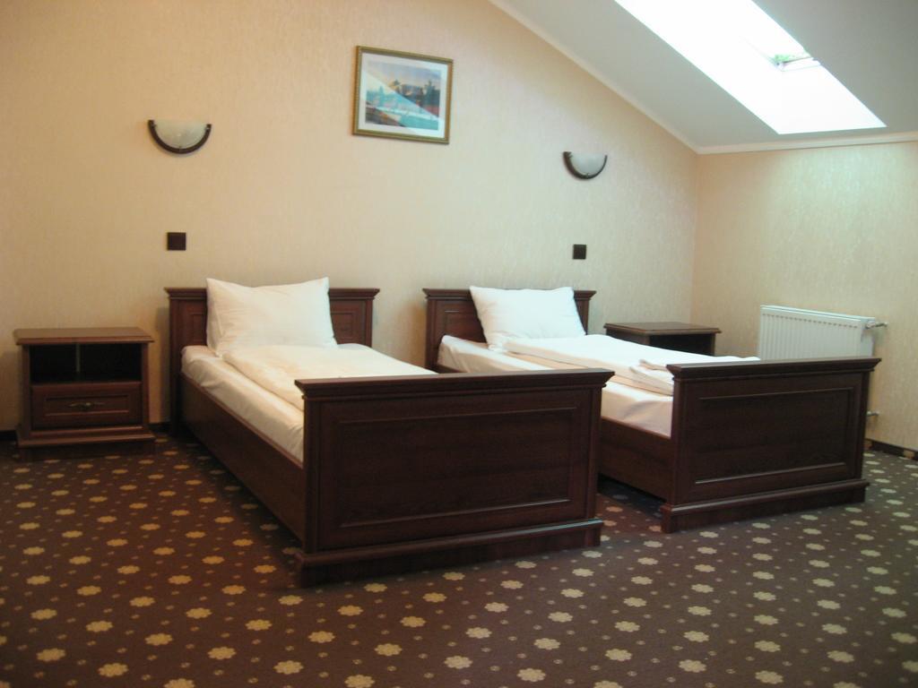 Shato Paradis Hotel イルピン 部屋 写真