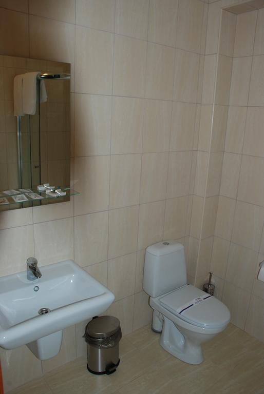 Shato Paradis Hotel イルピン 部屋 写真