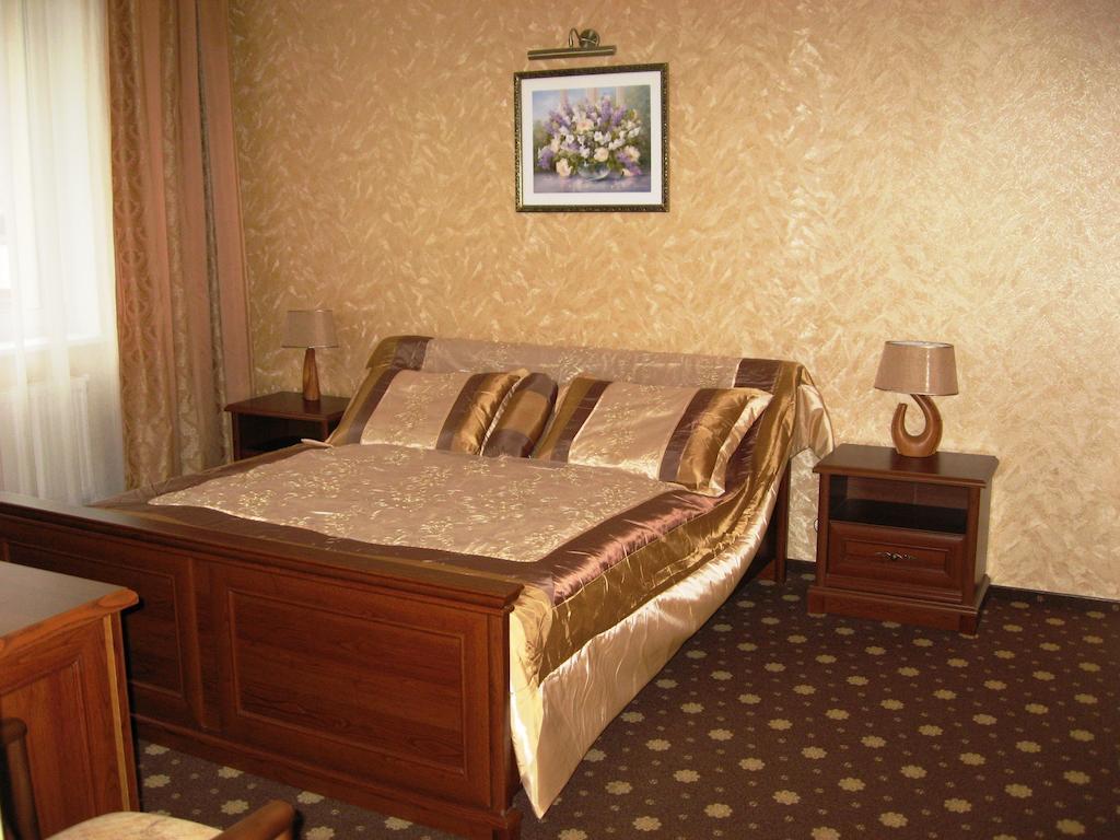 Shato Paradis Hotel イルピン 部屋 写真